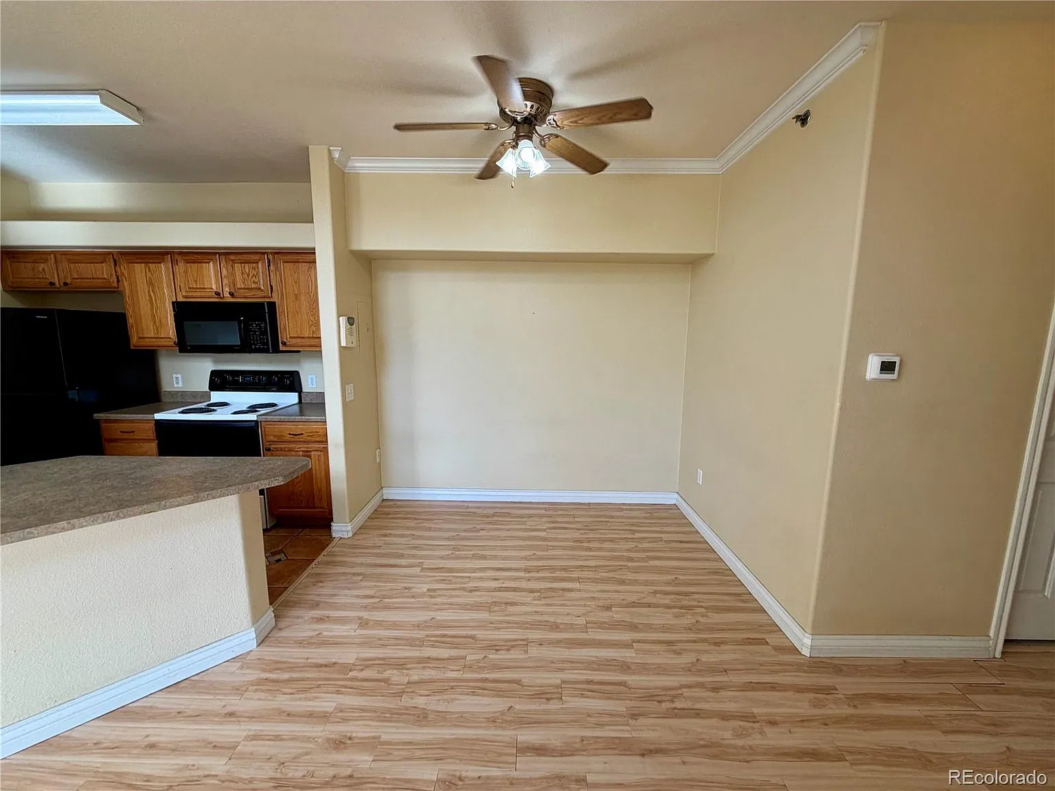 2 bed, 2.0 bath, 336 sqft, $2,227 — Photo 3