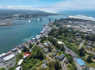 1212 SW Lee St APT 11, Newport, OR 97365