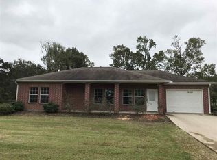 960 Dugas St, Bridge City, TX 77611