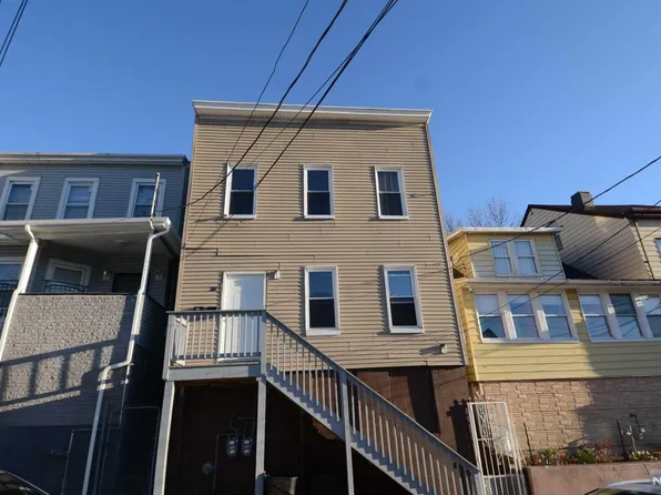 30 N 6th St, Paterson, NJ 07522