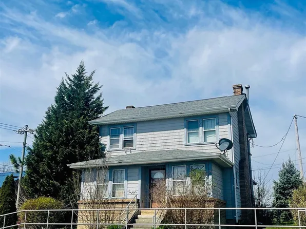 2335 29th St, Ashland, KY 41101