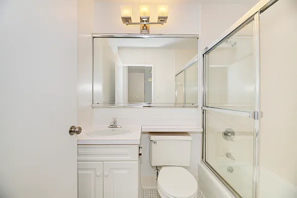 Rented by Bond New York | media 12