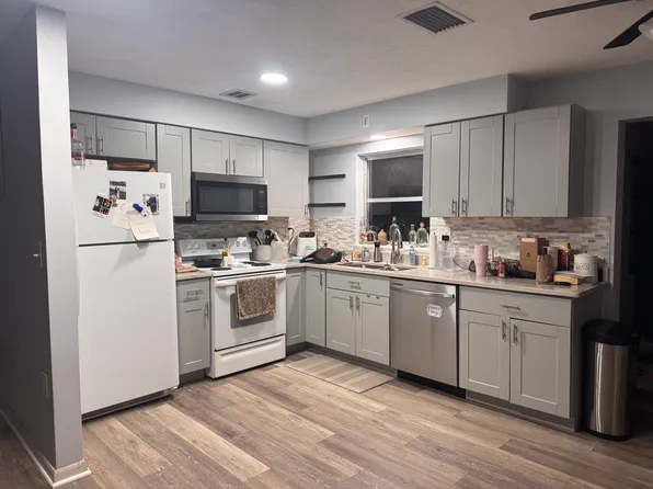 94 S Jackson St, Beverly Hills, FL 34465