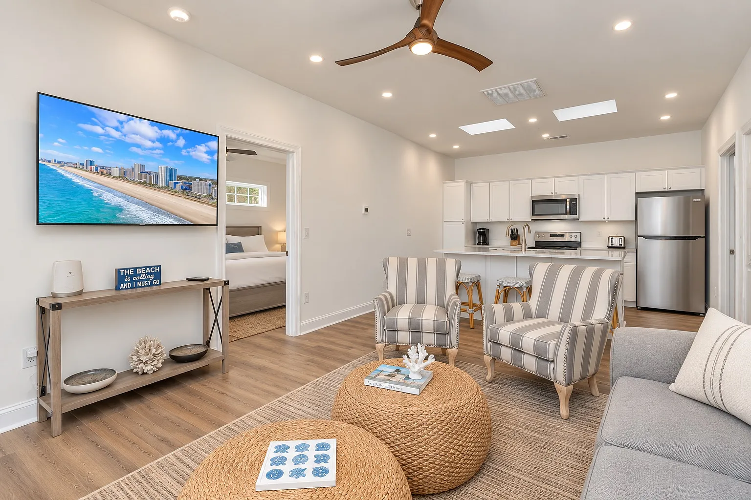 2 bed, 1000 sqft, $1,800 — Photo 2