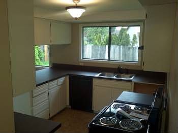 3rd image of 9121 NE 81st Ave
