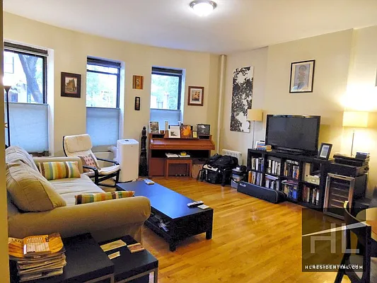 Rented by Highline Residential | media 18