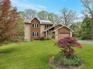 19 Seaman Rd, Poughkeepsie, NY 12601