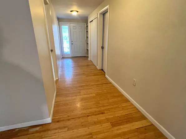 61 S Clinton St APT 1, Poughkeepsie, NY 12601