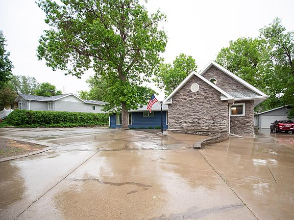 4th image of 810 13th St