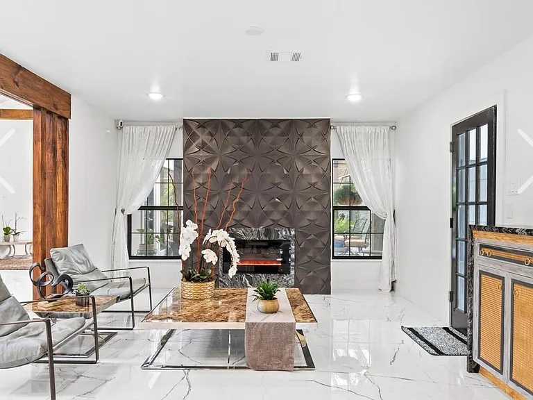 2108 Chimney Rock Rd — Photo 15
