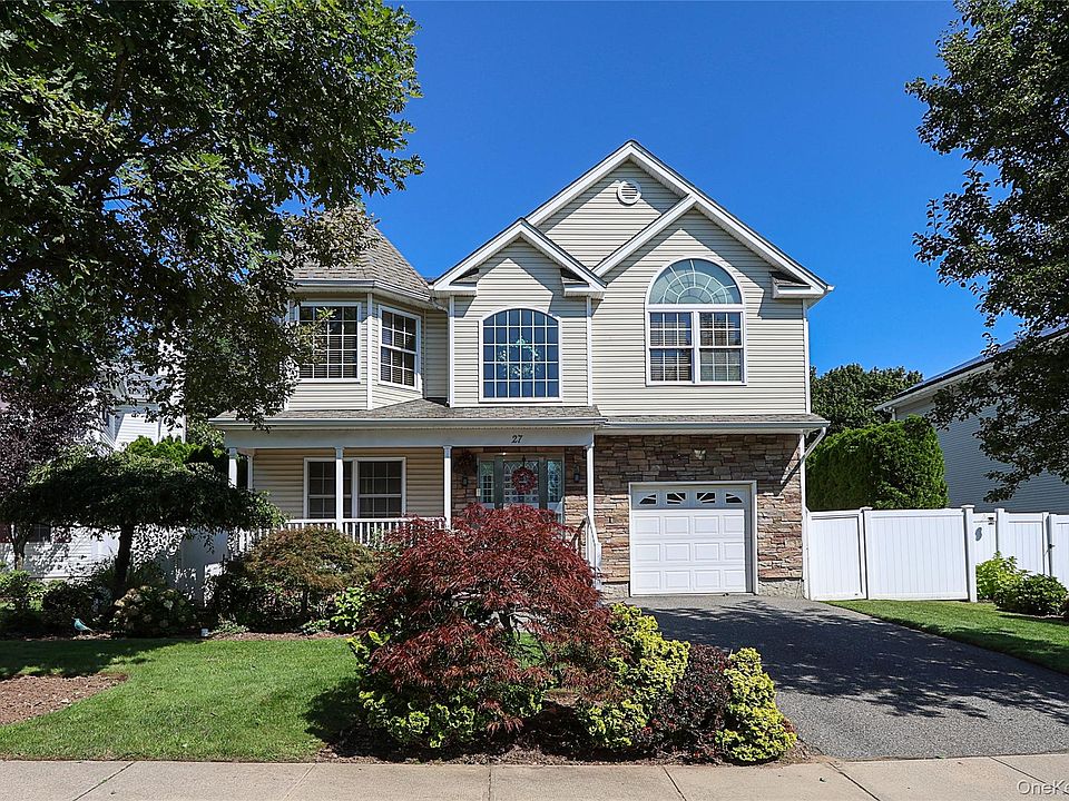 1st image of 27 Dale Drive