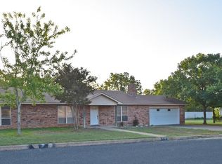 114 Crestwood Dr #4, Fredericksburg, TX 78624
