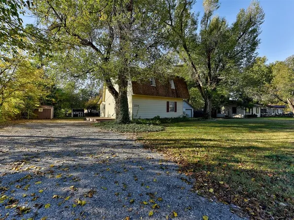 228 W Thatcher St, Edmond, OK 73003
