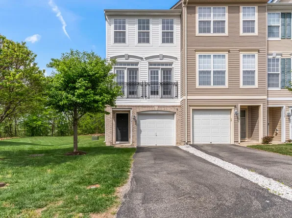 15641 John Diskin Cir, Woodbridge, VA 22191