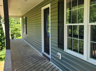 664 Old Oak Ln, Front Royal, VA 22630