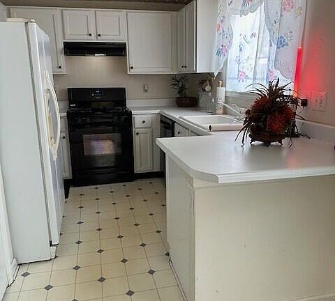 4th image of 1431 Beacon Village Dr