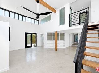 519 1/2 San Juan Ave, Los Angeles, CA 90291