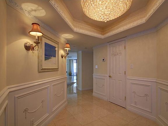 3rd image of 1340 Gulf Blvd APT 6A