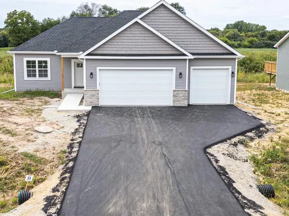 2320 Pow Wow Trail, Beloit, WI 53511