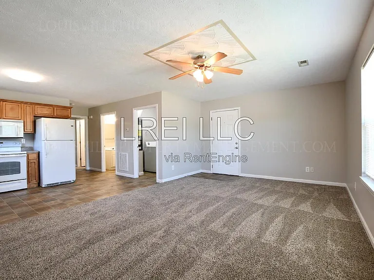300 Keeneland Dr #2A — Photo 4