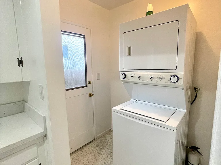 5534 1/2 Kester Ave #5534-1/2 — Photo 14
