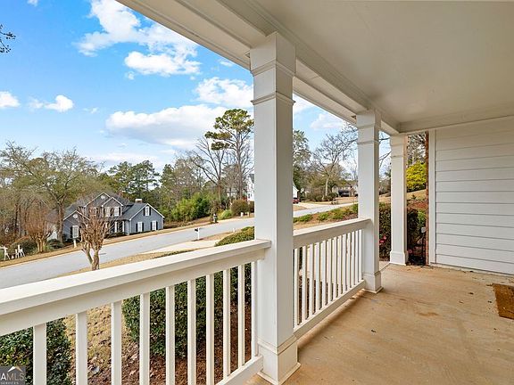 3rd image of 316 Terrane Rdg