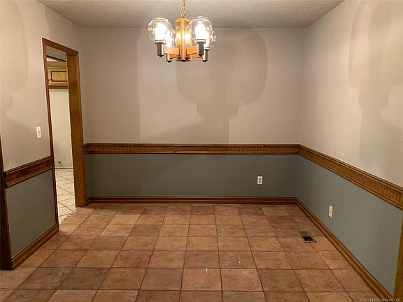 5th image of 13040 S 198 East Ave