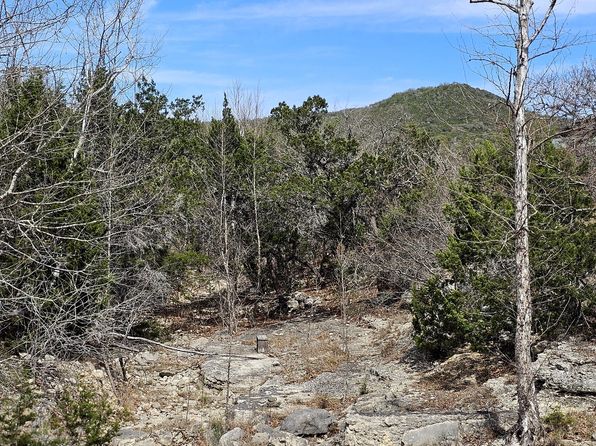 474 Lost Ln., Tarpley, TX 78883