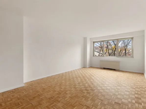 15 Charles Street image 2 of 10