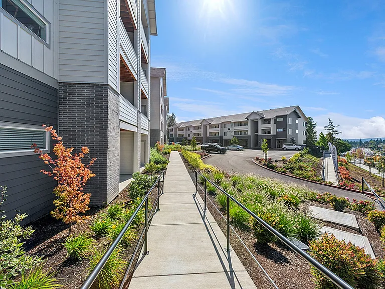 Pacific Ridge Apartments — Photo 50