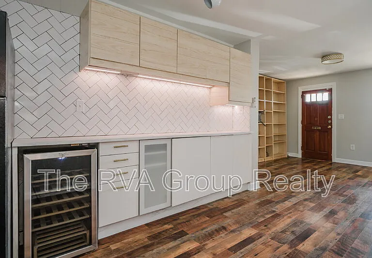 1230 Wallace St — Photo 16