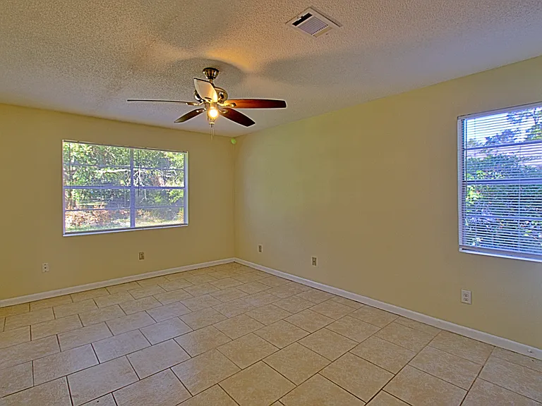 1040 Charles C Frasier Blvd — Photo 15