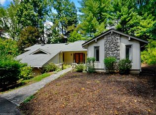 22 Wilderness Rd, Asheville, NC 28804