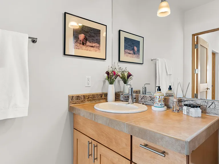 1010 Marquez Pl #L — Photo 22
