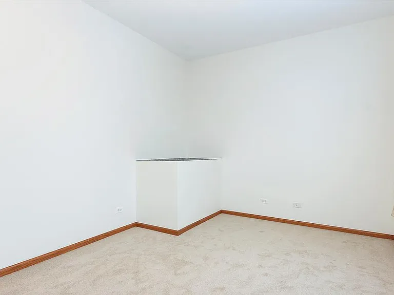 2285 Hudson Cir #2285 — Photo 6