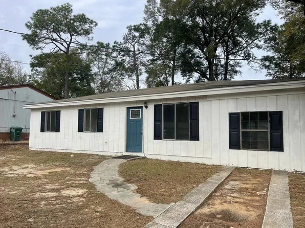 266 White Oak Dr, Tallahassee, FL 32305