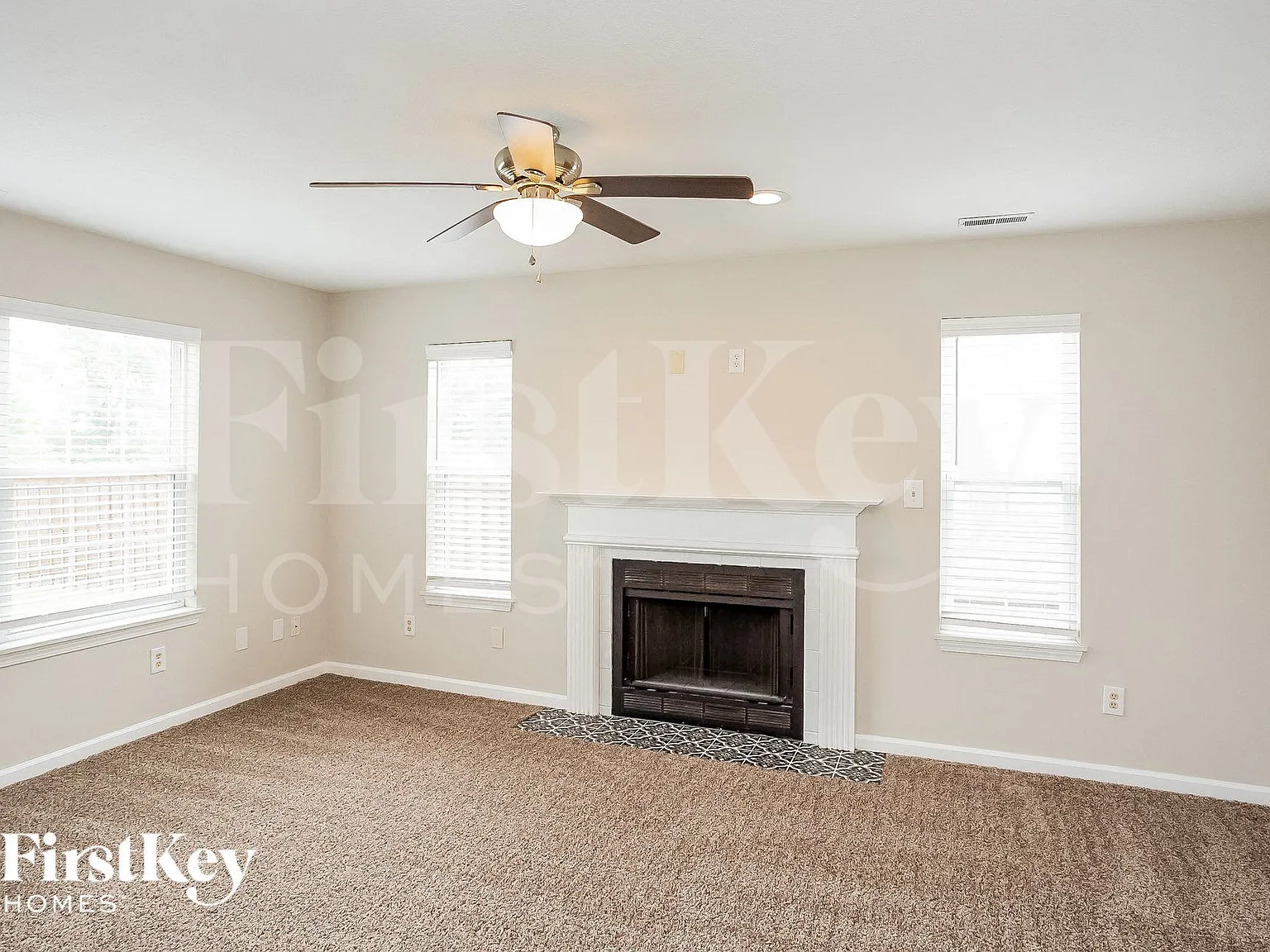 3 bed, 2.5 bath, 1772 sqft, $2,540 — Photo 3