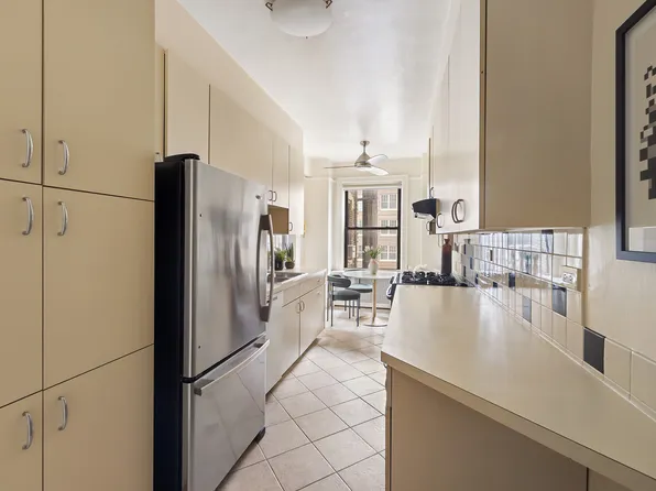 710 West End Avenue 9A image 3 of 7