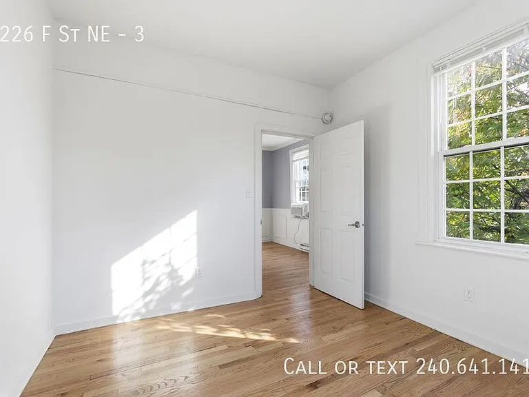 1226 F St NE #3 — Photo 11