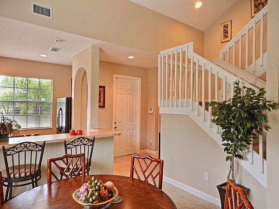 3rd image of 2125 Timberlake Cir Unit 3