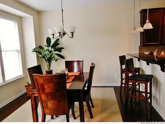 5th image of 1191 Crown Vista Dr