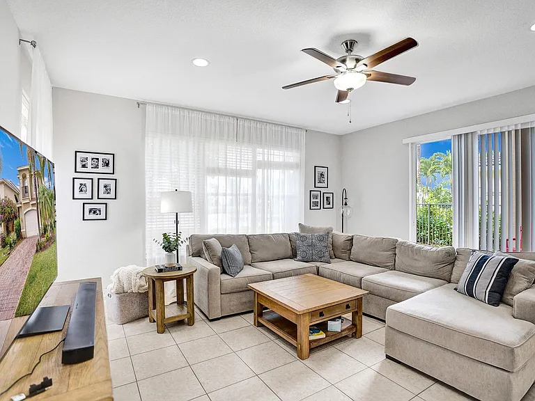 8876 Sandy Crest Ln #8876 — Photo 31
