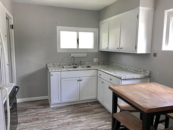 5th image of 416 Towanda Cir