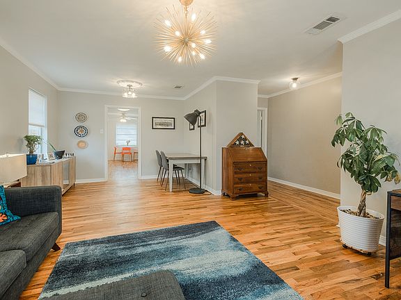 3rd image of 8925 Stanwood Dr