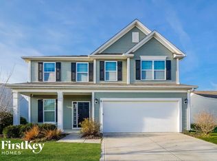 5945 Haywood Ct, Greenwood, IN 46142