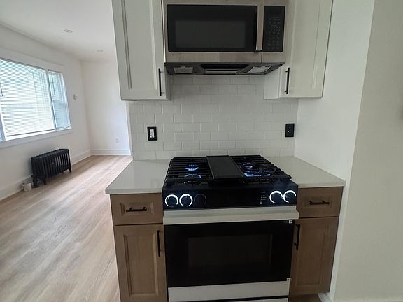 2nd image of 51 Marion St #2