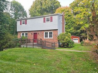 955 Eastwood Rd, Beaver Falls, PA 15010