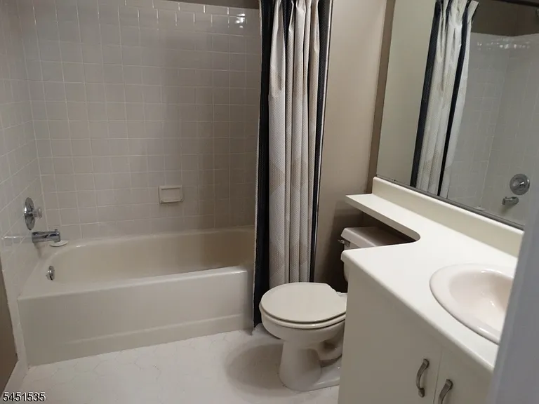428 Azalea Ter — Photo 16