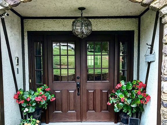 2nd image of 3648 Peakwood Dr SW