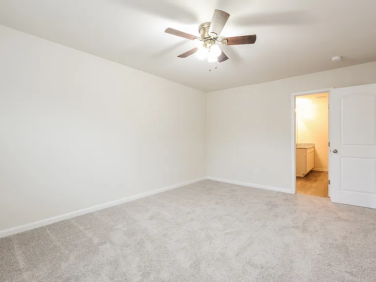222 Wadsworth Rd — Photo 8